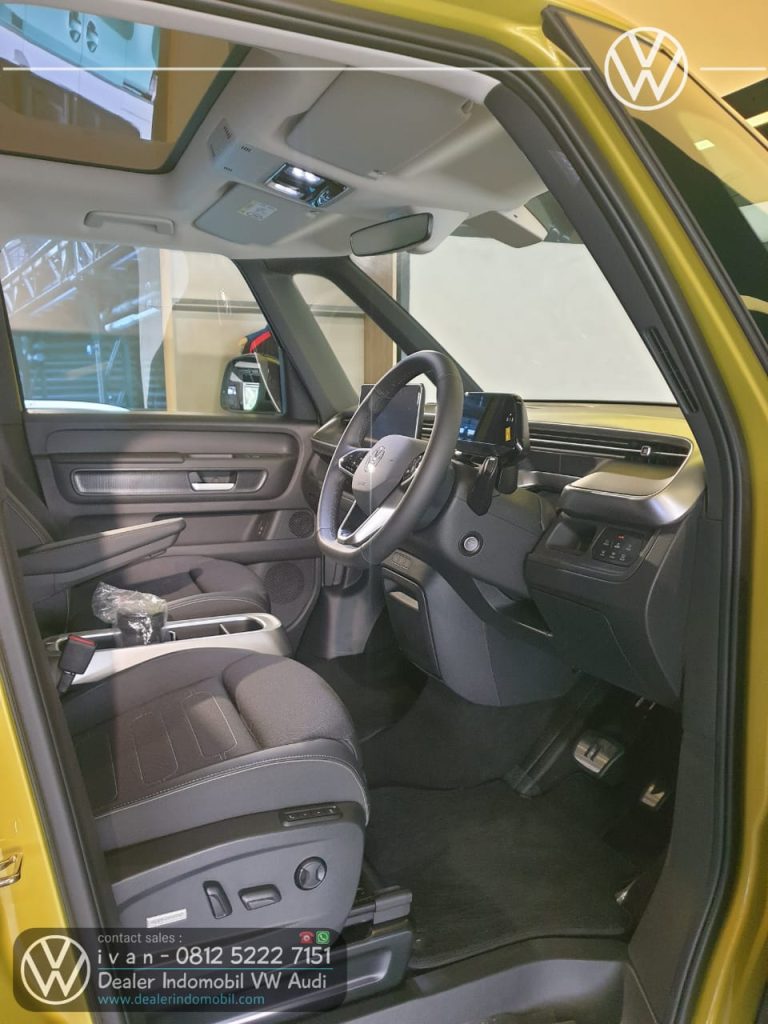 Interior VW ID BUZZ Electric 2026-5 Indonesia Yellow-Black 7a
