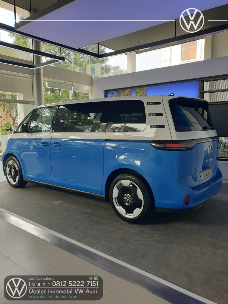 VW ID BUZZ Electric 2026-5 Indonesia White-Medium Blue 7c